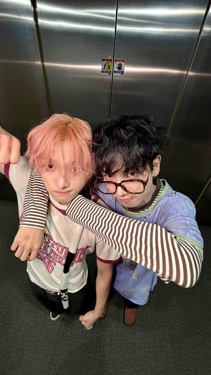 axnskya's tweet photo. 아근데이거 성덍썸네일 너무귀엽다 미친 https://t.co/AZGD7lFgKv