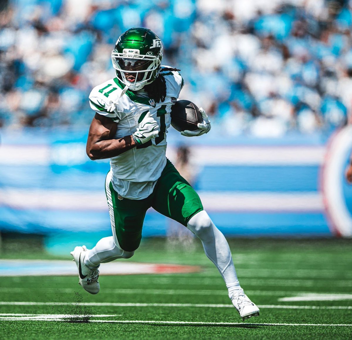 NYJetsTFMedia's tweet photo. GREAT NEWS❗❗❗

Both rookies Kenyon Sadiq &amp; Omar Cooper Jr will be practicing today &amp; should be good to play on Sunday

Much needed offensive weapons return for the #Jets ✈ https://t.co/jDk6lvgFcq