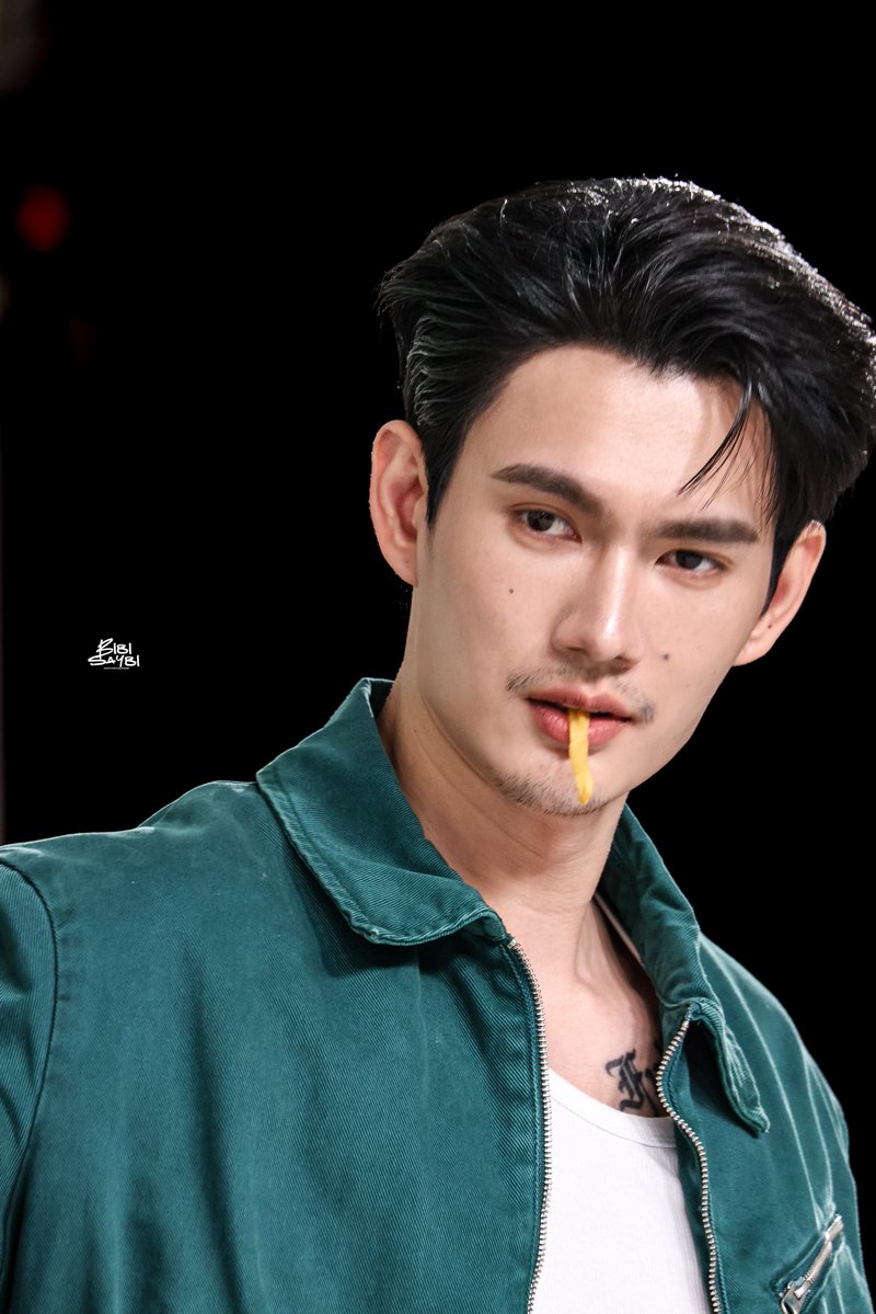 bibisaybi's tweet photo. ใน Grab มีเมนูอะไรที่ดิบกว่าพี่นเรศไหมคะ จะกดสั่งค่ะ

ENJOY EATING GRABFOOD POOHPAVEL
#GrabFoodxPoohPavel @pavelphoom https://t.co/WiuQv9KSxo