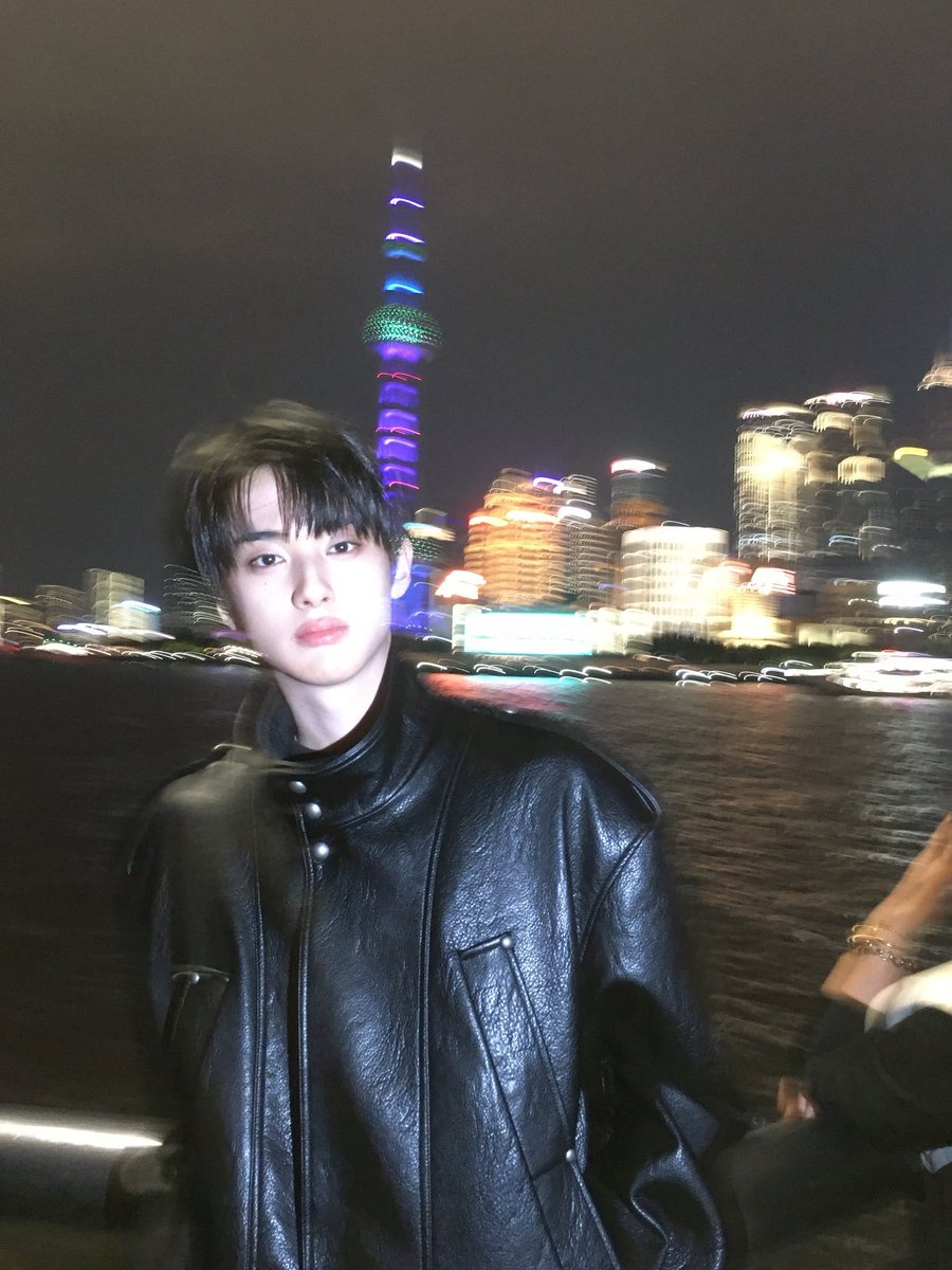 kimienkyu's tweet photo. 상하이의 밤★☆ https://t.co/s0WIPUxSpV