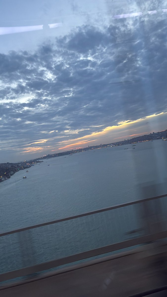 Melamuz's tweet photo. @spiiderwmn @atesdikenii cidden bayağı küçük https://t.co/7GChUCGqe5
