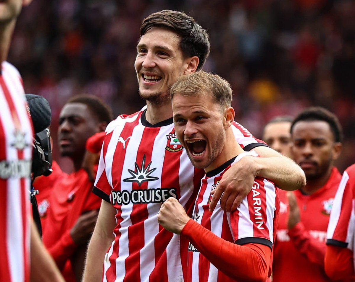 SaintsExtra's tweet photo. #SaintsFC defender Keven Schlotterbeck:

“Home games are special. My parents said we won't have many losses at home, because we are really good.

“It's crazy how confident we are, especially at home. This is what we need also away, but even back to my first game, winning 5-1 against Millwall.

“We are now brilliant in every duel, and we feel as a team as positive as we possibly could, but it's about stepping forward and carrying on.”

[via @AlfieHouseEcho]