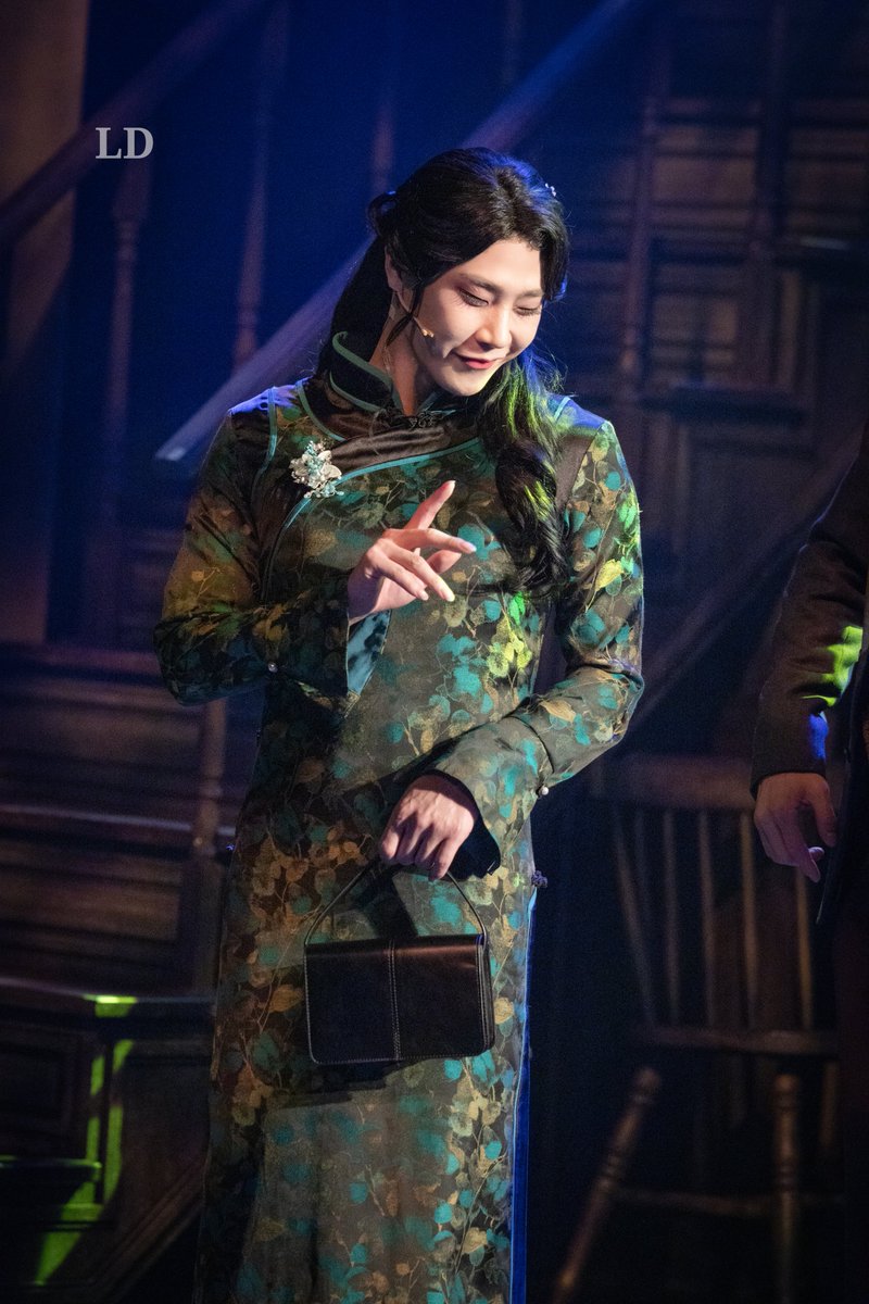 Little__Dipper_'s tweet photo. 261016 뮤지컬 엠.버터플라이
스페셜 커튼콜 'M04. 여름밤, 베이징의 거리'
송 릴링 役 #유태율 #유태율배우님 https://t.co/wcdOsjz9cE