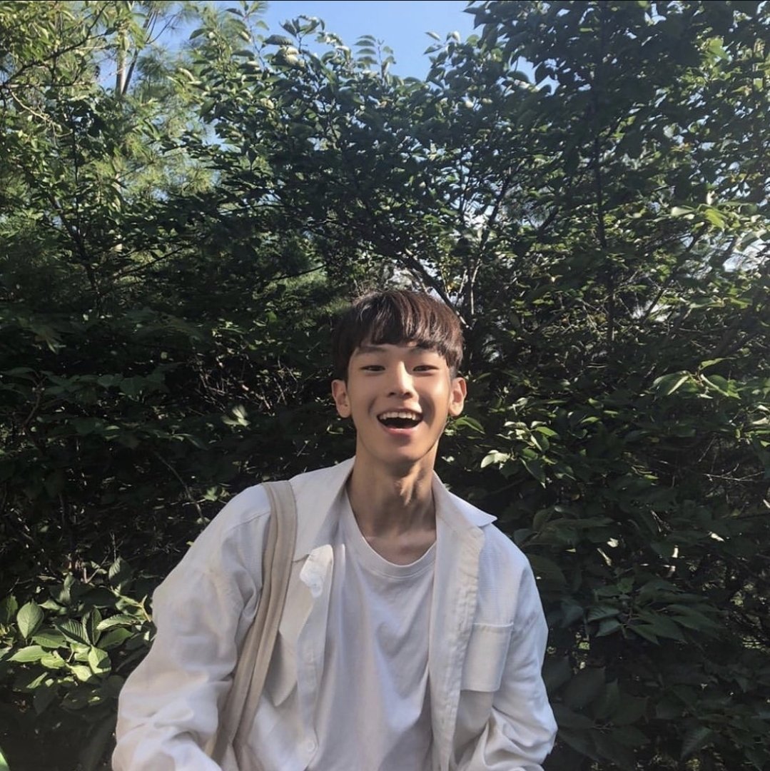 dominiminiinouu's tweet photo. 경규시절 계정은 이거!! 
인장 사진, 내가 너무 좋아하는 활짝 웃는 도민이💚 https://t.co/g8dHt40RK7