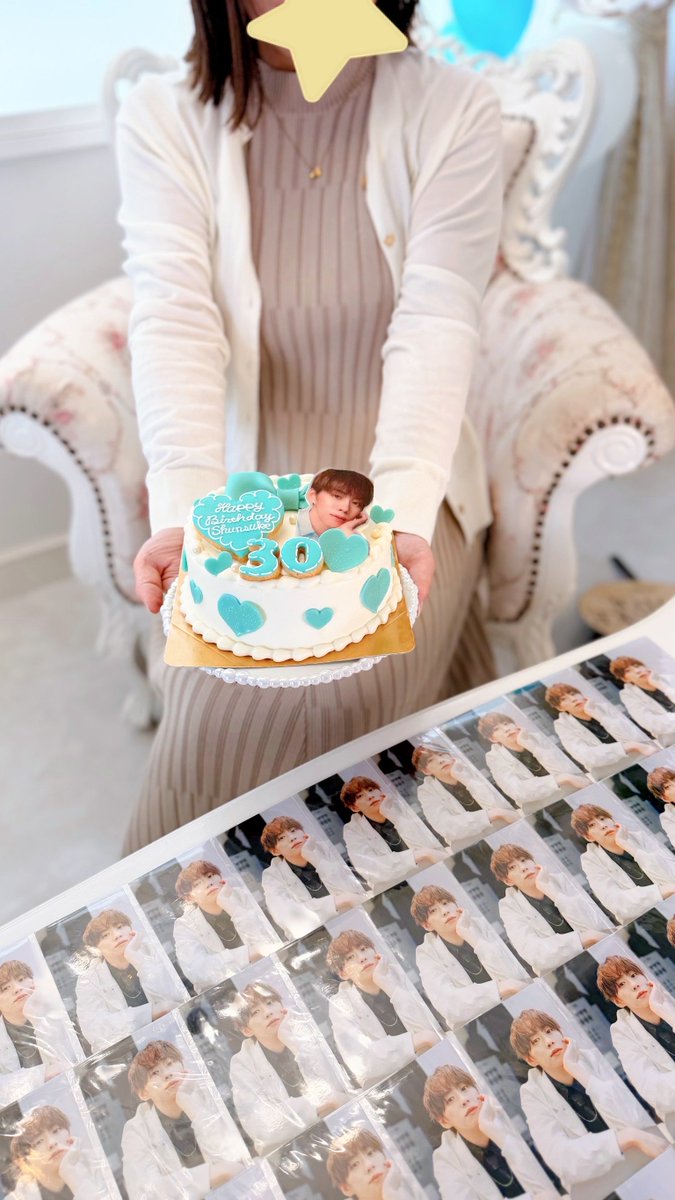 ria_chan__desu_'s tweet photo. ・　｡ﾟﾟ･｡･ﾟﾟ｡
       ﾟ｡   🎂 𝘏𝘢𝘱𝘱𝘺 𝟥𝟢𝘵𝘩 𝘉𝘪𝘳𝘵𝘩𝘥𝘢𝘺  ♡   ⊹
       .   ﾟ･｡･ﾟ
  　　             　 　   ♡          ⊹
基くんの笑顔と幸せが何よりの願いです
ずっと幸せでいてね
おめでとう

#基俊介誕生日2026 #基俊介誕生祭2026
#基俊介 #IMP. https://t.co/FgfMYCRoub