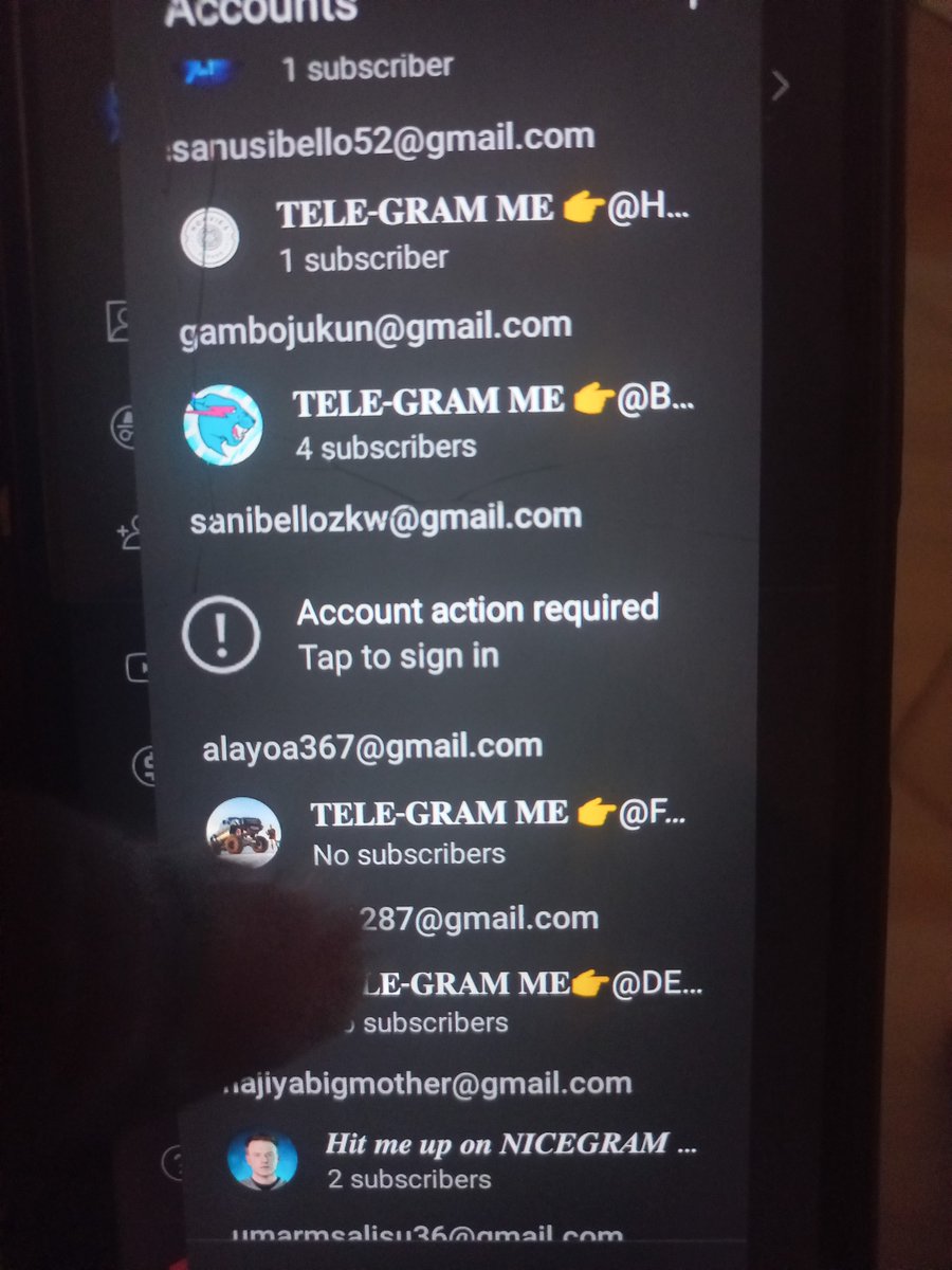 NanoBaiter's tweet photo. 1/ Meet Kemi, He’s a Nigerian scammer who impersonates YouTubers like @MrBeast, @airrack, and even me.

He tried to scam me......but instead of paying him money, I hacked into his laptop and turned on his live webcam feed. https://t.co/C71m1dBVro