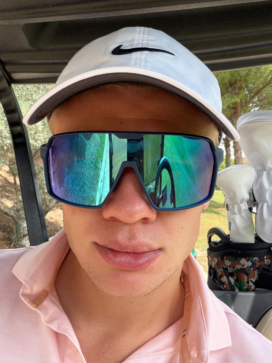 Erling's tweet photo. 👍🏻🕶️ https://t.co/yJ5uSFdEsD