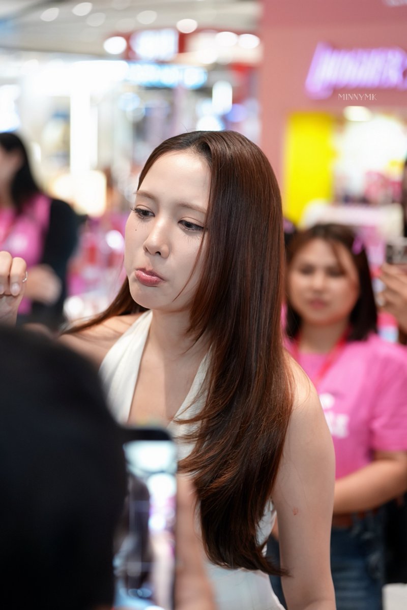 minnymk's tweet photo. รวมลัทธิน้องฟรีนคาปูชิอ้วม🤏🏻🥰

 ELEMISTH X Freen
#6THYearAnniversaryELEMISTH 
#ELEMISTHxSrchafreen 
#FriendofELEMISThailand https://t.co/8c5zZv6MUJ