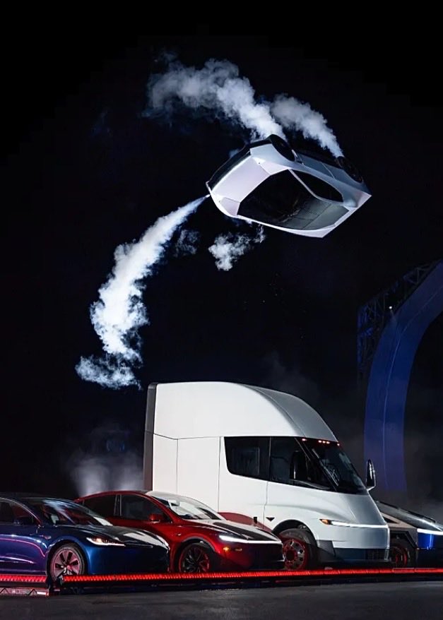 SaycheeseDGTL's tweet photo. Florida Governor Ron DeSantis declares “We will make sure” Tesla's flying Roadster is street legal in Florida.

“at a minimum could be used to leapfrog golf carts in the Villages." https://t.co/iWjQrUxBYu