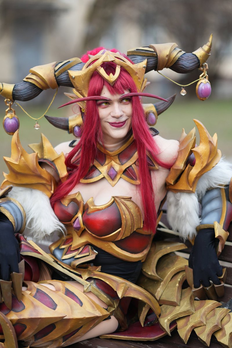 Pandora_BoxCat's tweet photo. Day 6. Portrait

This one. I keep using it everywhere.
My favorite face.

#costober #costober2026 #Alexstrasza #cosplay #crossplay https://t.co/ssQMvzDQKv