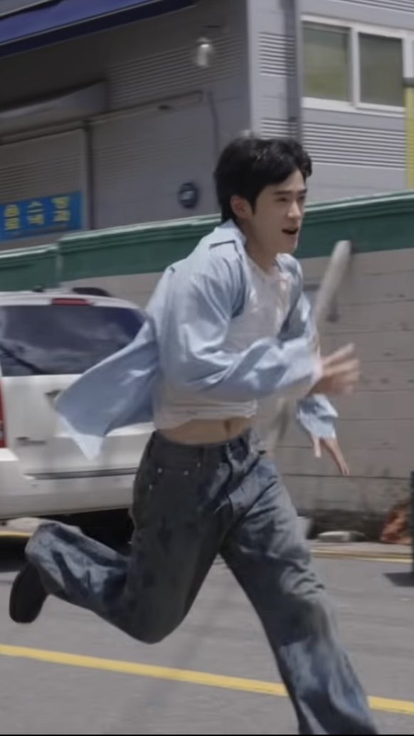 unojaehyun's tweet photo. 🫣 https://t.co/CrmezDUCzK