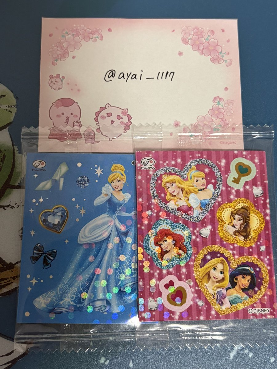 ayai__1117's tweet photo. 【交換】プリンセスキラキラシールグミ ディズニープリンセスキラキラシールグミ 

譲 画像の物

求 アリエル

郵送📮
お気軽にお声掛けください🐚🫧 https://t.co/WbBdLSolrv
