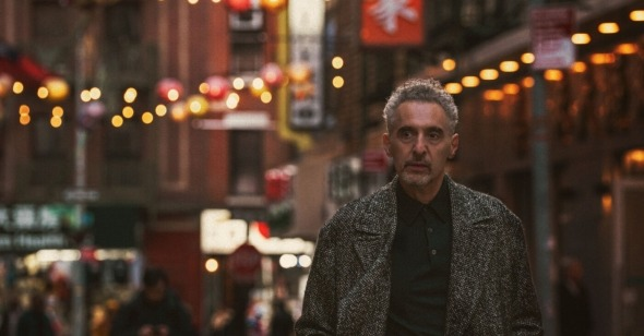 Reckless_Edit's tweet photo. #NYFF: With the urgent pace of a Safdie production sans the graphic violence, Noah Segan's THE ONLY LIVING PICKPOCKET IN NEW YORK jolts forward like a rusting express train. Honored to review for @reverse_shot @TheNYFF @MovingImageNYC. https://t.co/IxcxuBTYWK