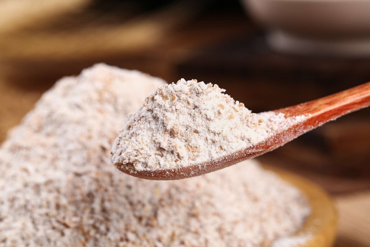 CanadaDev's tweet photo. Every loaf of bread starts somewhere. 

In Sierra Leone, one entrepreneur’s dream of reclaiming a neglected flour mill is helping create jobs and reduce reliance on imports. 

Read his story: https://t.co/s8AG8SZwrr 

#WorldFoodDay #InternationalDevelopment #FoodSecurity https://t.co/3pB9Guifuw