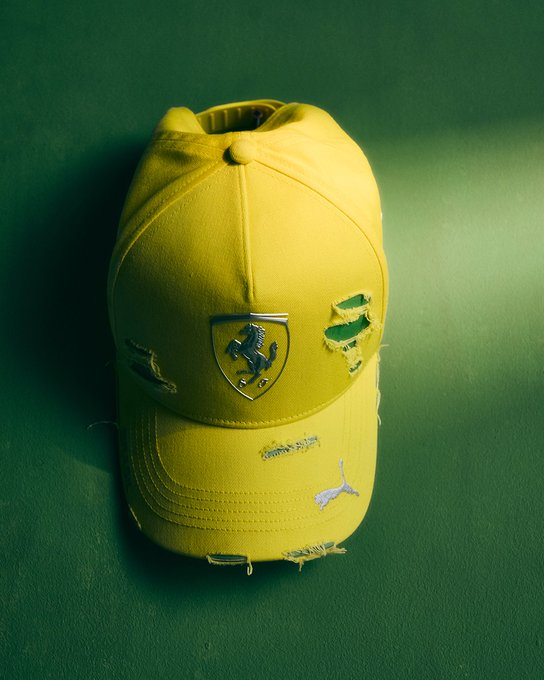 fanlewsinner's tweet photo. 🇧🇷💛 La gorra PRECIOSA de Lewis Hamilton para el Gran Premio de BRASIL https://t.co/K8Q6iQPAyJ