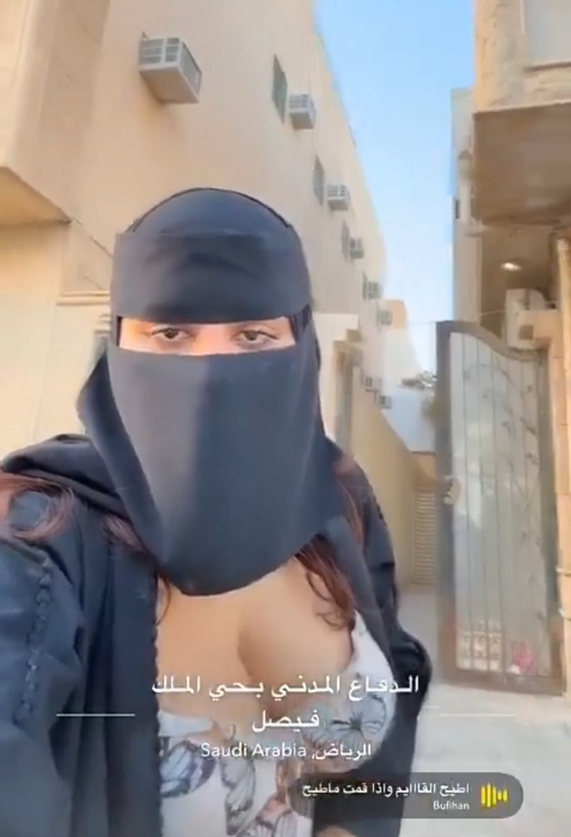 69f7w's tweet photo. السعوديات أمهات الصنان 😂 ما أعرف شنو سالفتهن ويا النقاب والصلوخ هسّه فهمت ليش، لأن بنات قبائل🇸🇦🤮 https://t.co/uQsLWxjJLb
