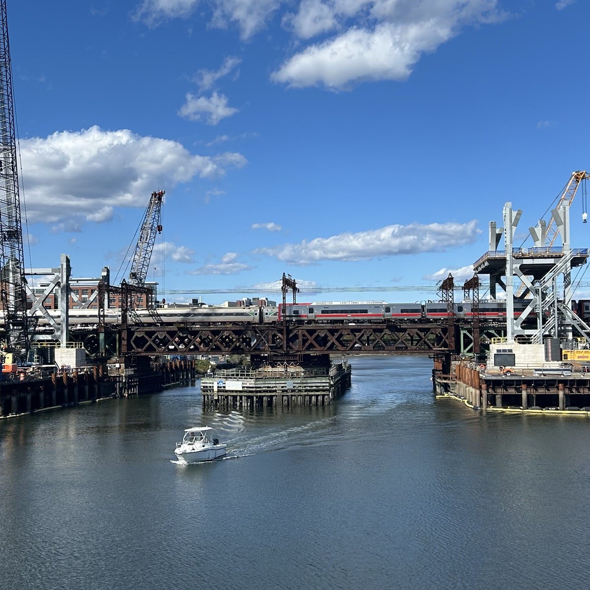 WalkBridgeCT's tweet photo. #TGIF Here's the latest WALK Bridge Construction News - lots going on - please follow all detours, flagger and police direction and NOTE: SCHEDULES SUBJECT TO CHANGE. THANK YOU! WALK Bridge Construction News - October 16 2026 | WALK Bridge https://t.co/arNJsyJVCJ