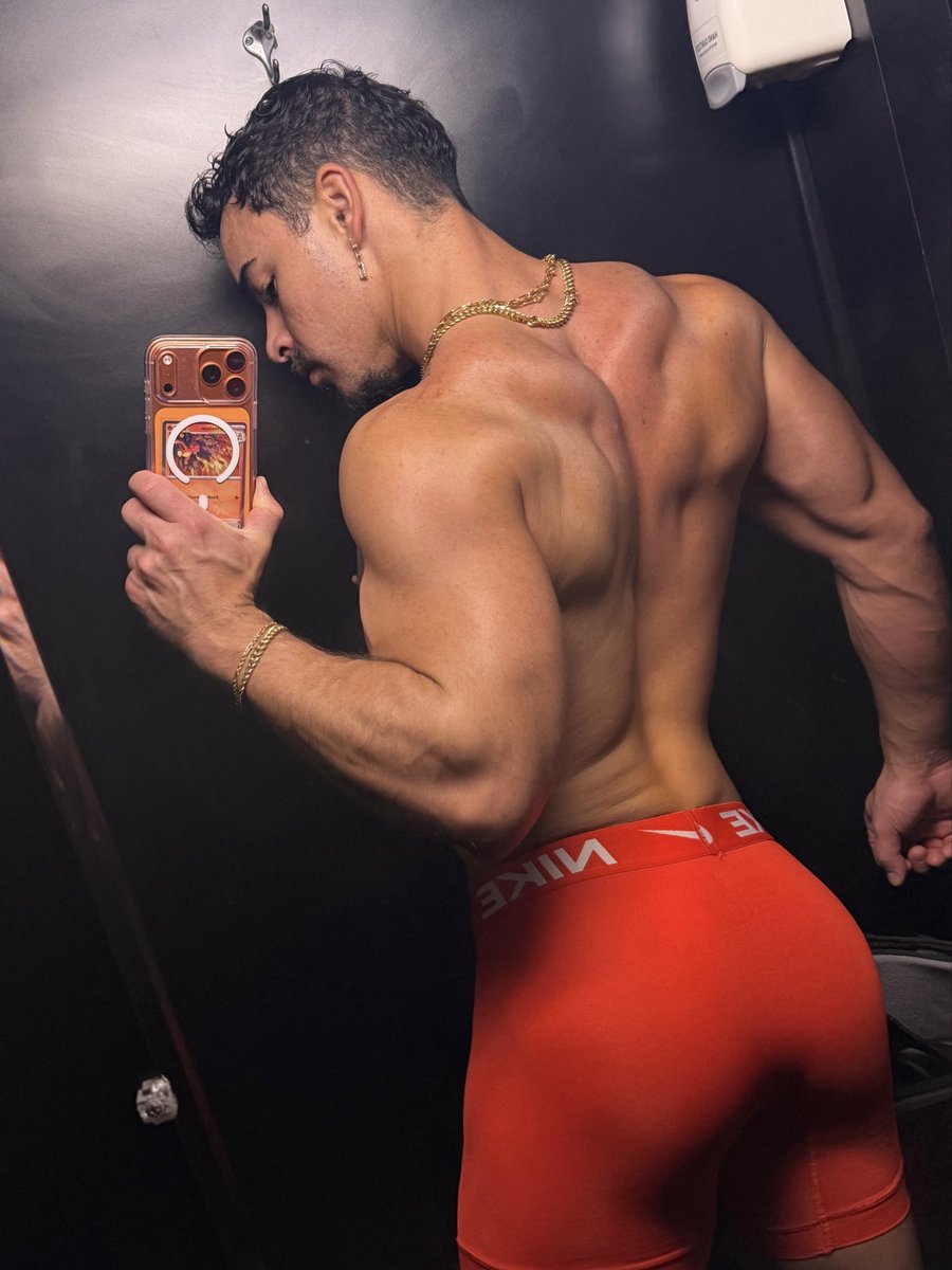 Christobel_G's tweet photo. Big Back! The gains are coming in solid 🔱 https://t.co/qqj957NMo2