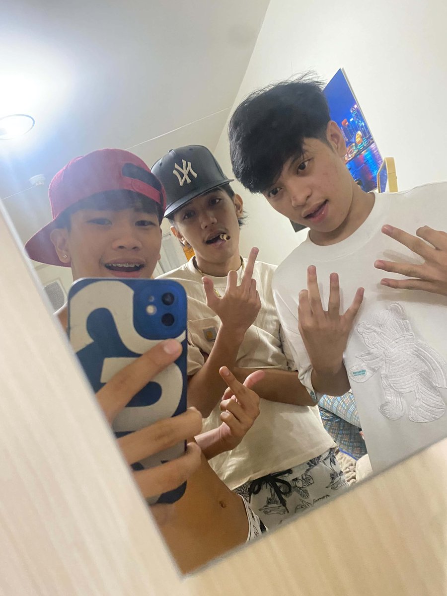 Stillganunpaden's tweet photo. v3?📩 https://t.co/Cpd6UNJAdY
