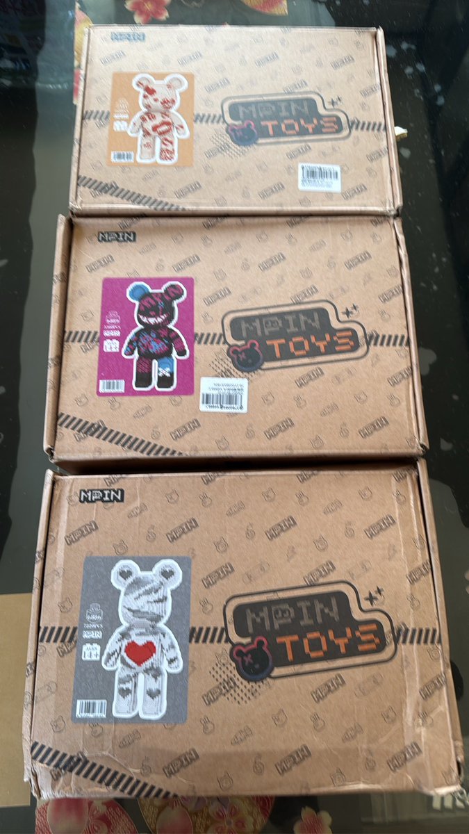 8739Coconut's tweet photo. クマのビルディングブロック 43cm 
#MPINTOY
 ネットで3体買うと1体おまけに惑わされ買ってしまったけど、、、、
なんと5500ピースから7220ピースだった🧩
いつ完成するかな？？ https://t.co/Kvqbq81h4n