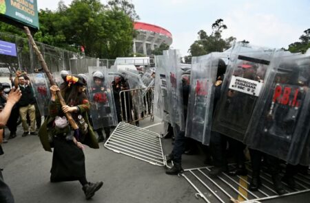 laminuta's tweet photo. Amnistía Internacional condena militarización y represión en México durante el Mundial
https://t.co/uJjU4f4hMb https://t.co/iqHAGUWrdT