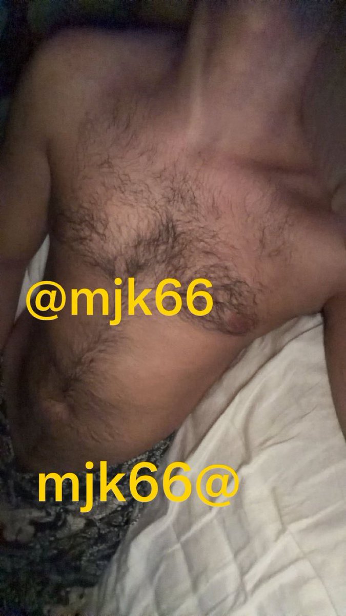 66mjk's tweet photo. مين يجي بحضني بجدة حنحنه بدون جنس وأحب الحس نحاف وصغار بس 
#موجب_جدة https://t.co/kmGoHRi4R2