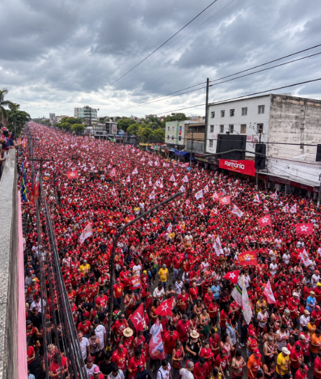 LulaoRei's tweet photo. Olha a besteirinha!

LULA PAROU JUIZ DE FORA https://t.co/G1gwBscT7K