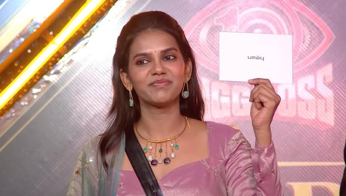 lkg2020lkg's tweet photo. Does only #Shama hurt contestants in that house?🤬
what about #Jason????
what about herself the bully #Shatiga who bullied #Dhanya????

#Shama being Shama, took that award sportive!🫶

Shatiga is the pettiest person in the show who masks it with her fake acting.

#BiggBossTamil10 https://t.co/CBITt8CpsQ