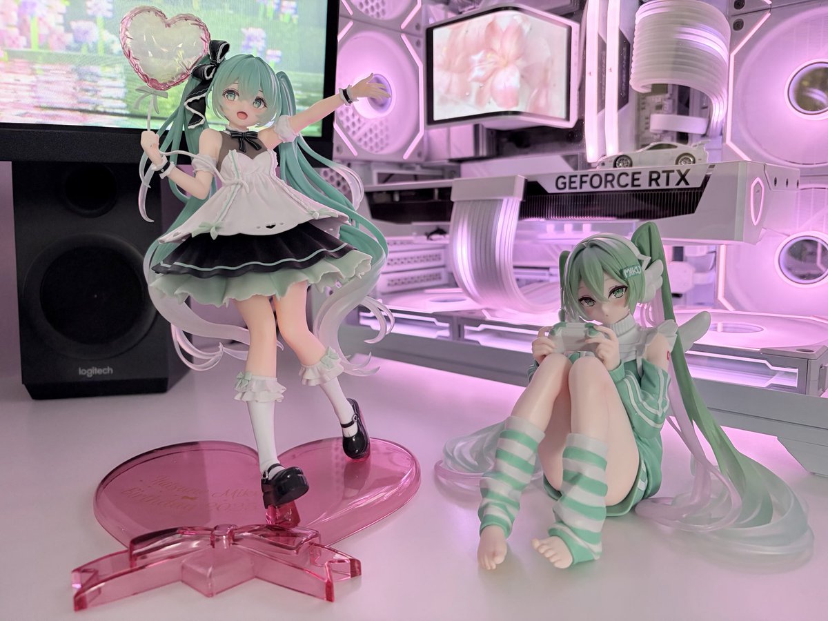 julietterza's tweet photo. la collection miku s'agrandit😸 https://t.co/NukVK0x0rU