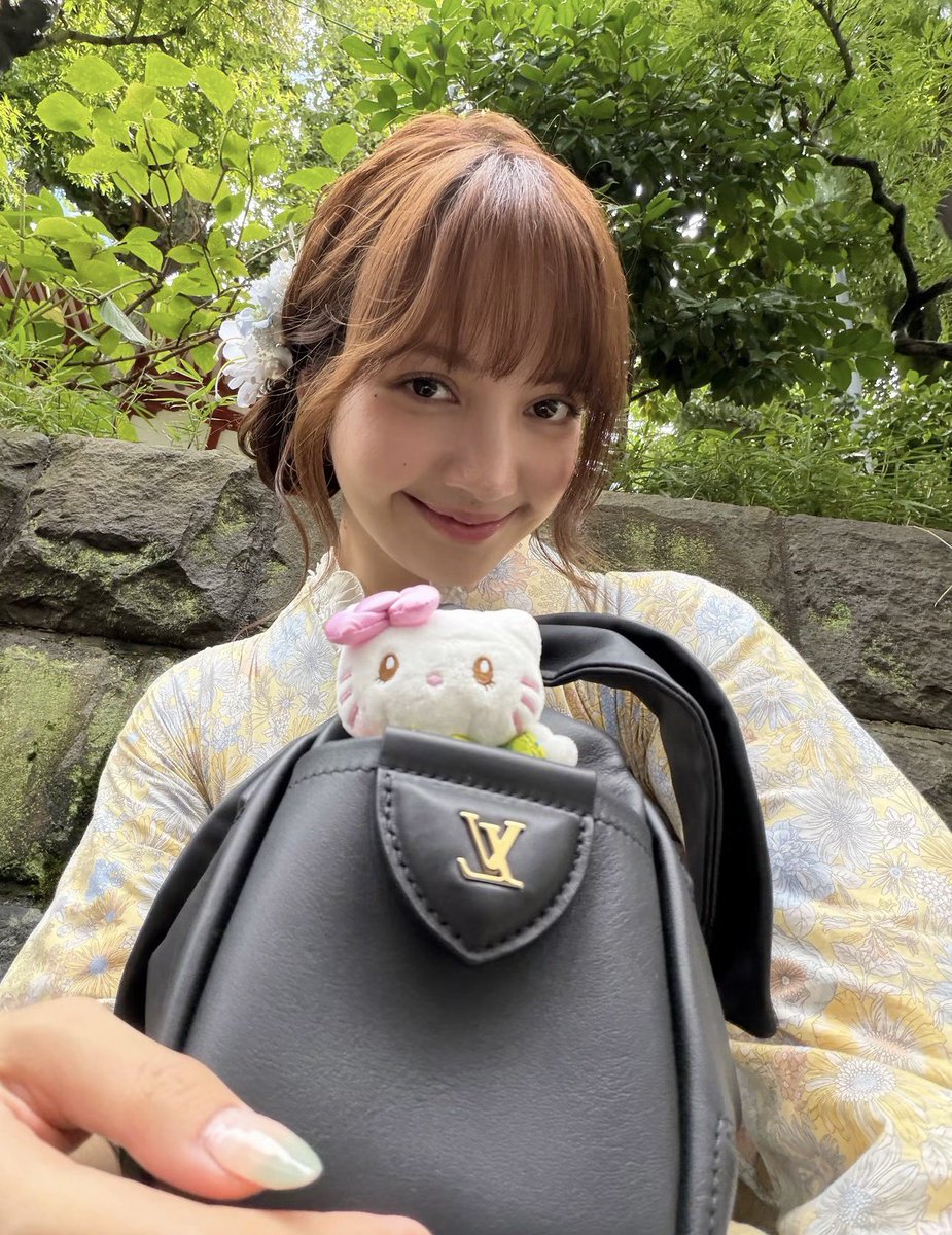 lalisamgger's tweet photo. “KYOTOKYO”-LISA via Instagram https://t.co/vDAcjINKbl