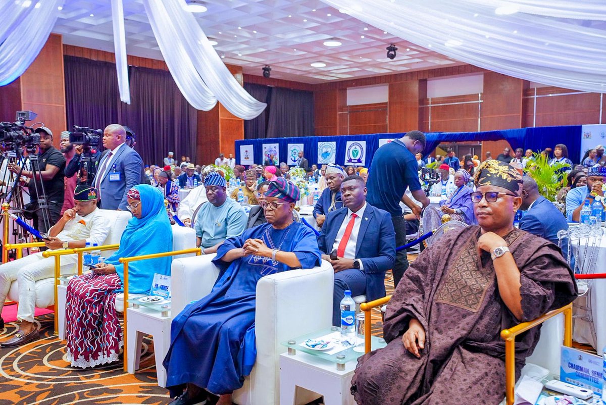 GboyegaOyetola's tweet photo. 𝐖𝐨𝐫𝐥𝐝 𝐌𝐚𝐫𝐢𝐭𝐢𝐦𝐞 𝐃𝐚𝐲 𝟐𝟎𝟐𝟔

On the occasion of the World Maritime Day 2026 which we marked in Lagos today, I reaffirmed the Federal Government’s commitment to developing globally competitive Nigerian seafarers through expanded training, professional certification and practical onboard experience.

We are strengthening partnerships, modernising our ports, improving maritime security and investing in fisheries and aquaculture to create jobs, boost productivity and enhance food security.

With fish production rising from 1.1 million to 1.4 million metric tonnes in 2025, we are building on this progress through responsible aquaculture, improved processing and better market access.

Our focus is to translate policy into practice, strengthen Nigeria’s maritime competitiveness and unlock the full potential of our Marine and Blue Economy for the benefit of all Nigerians.

#WorldMaritimeDay2026 #MarineAndBlueEconomy