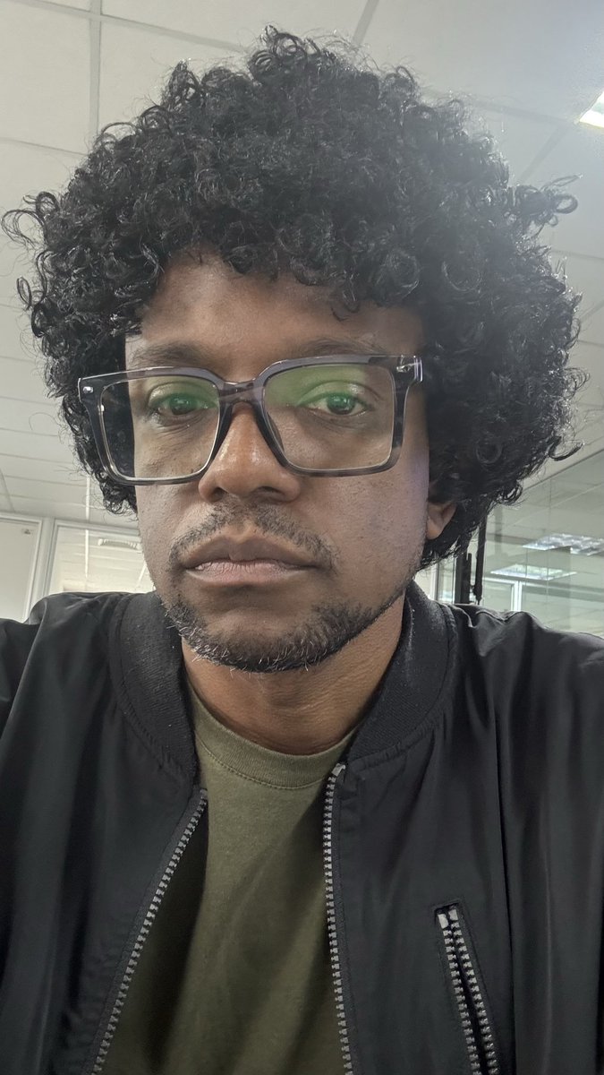 edersoncsiam's tweet photo. Rejuvenesci com esse cabelo 🥰 https://t.co/o1MKqH4Wt6