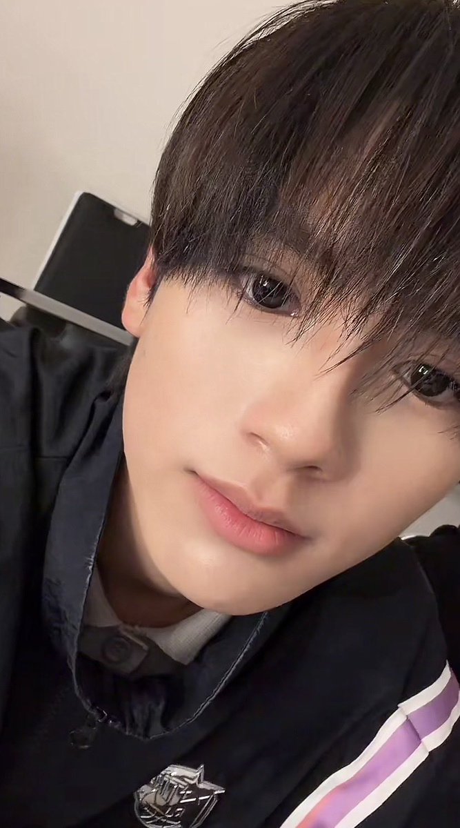 ryuuforpat's tweet photo. He is sooo cutee🥺🥺 https://t.co/AtAtW0GG9e