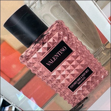 FixturesCloseUp's tweet photo. Valentino Body Mist Color-Coded Spray Bottle Array…
https://t.co/WZluuf7nxK
@FixturesCloseUp #FixturesCloseUp #VisualMerchandising #PointOfPurchase #POPs #PointOfPurchaseDisplays #POPDisplay @Kohls #Kohls #Cosmetics @Valentino #Valentino #Tester #Samples #Sampling #ColorCoded https://t.co/2ERAoQsUD5
