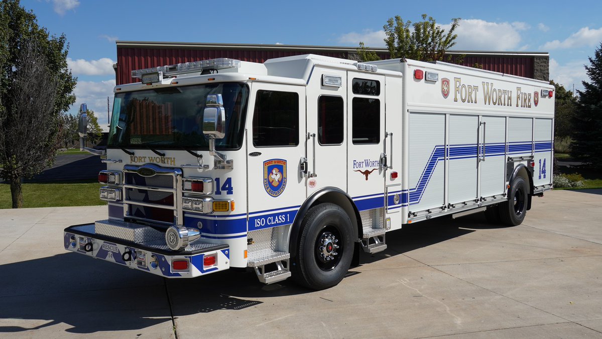 SiddonsMartin's tweet photo. Fort Worth Fire Department's new Rescue 14 is ready to roll.

⬜ Pierce Enforcer 70" cab, 10" raised roof
🟦 22.5' non walk-in rescue body

Congratulations Fort Worth FD on this new asset for your technical rescue team and community. https://t.co/zPkmmfEOFB