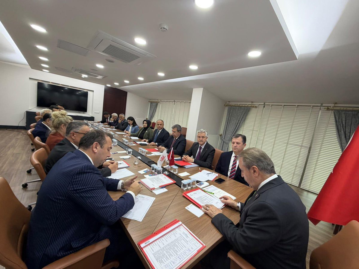 Dilek_Keskin14's tweet photo. Genel Başkanımız Sayın Mustafa Destici’nin başkanlığında Genişletilmiş Divan Toplantımızı gerçekleştirdik.

Toplantımızın partimiz ve davamız için hayırlara vesile olmasını diliyorum. https://t.co/WVvoygVeE2