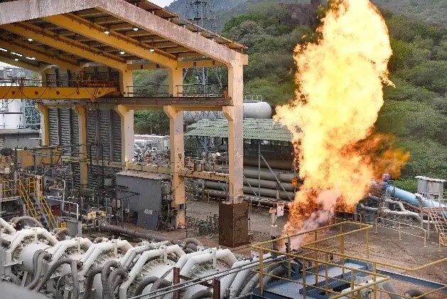 Arslanshaikh_'s tweet photo. 🚀 @isro has successfully conducted the first ignition test of its full-scale, additively manufactured Gas Generator (GG) on October 9, 2026, at IPRC. The tests will help qualify the system and advance indigenous LOX-Methane propulsion technology for future launch vehicles. https://t.co/D8qAC4tGJe