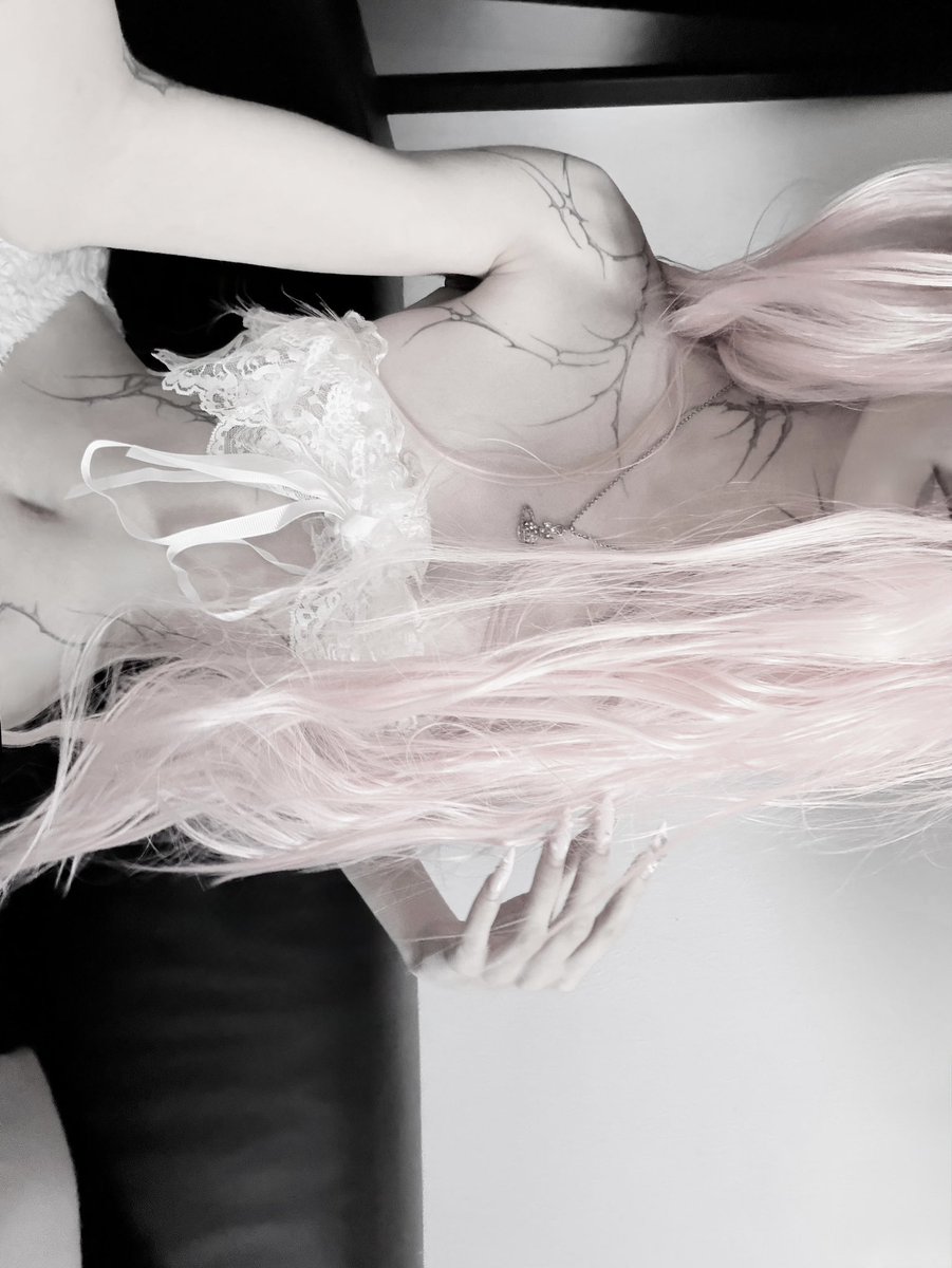 rwuinous's tweet photo. i<333x2you https://t.co/yvfuXWEqnI