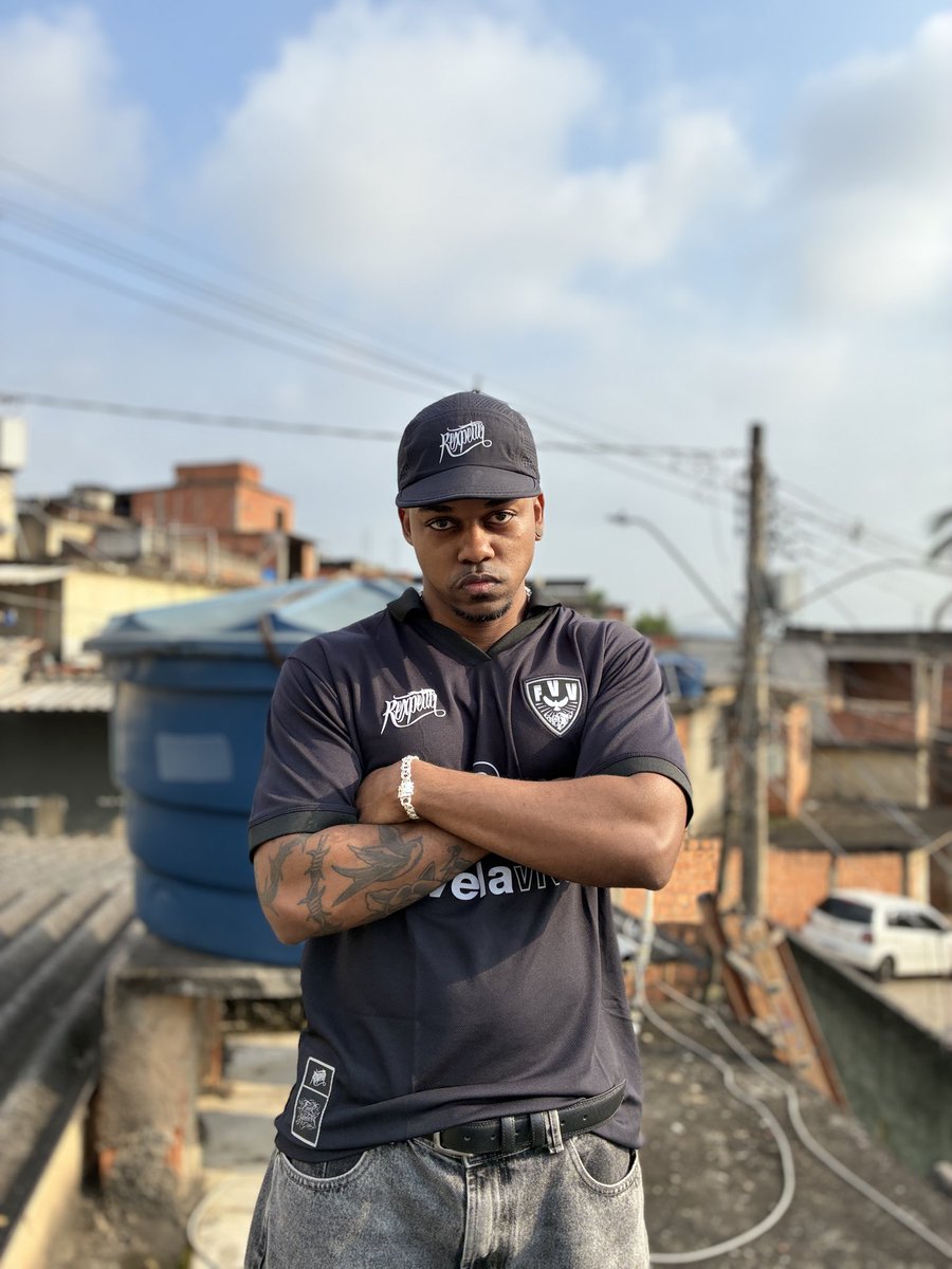 blackbxd's tweet photo. FAVELA VIVE 👀 https://t.co/0ikgfl00rl