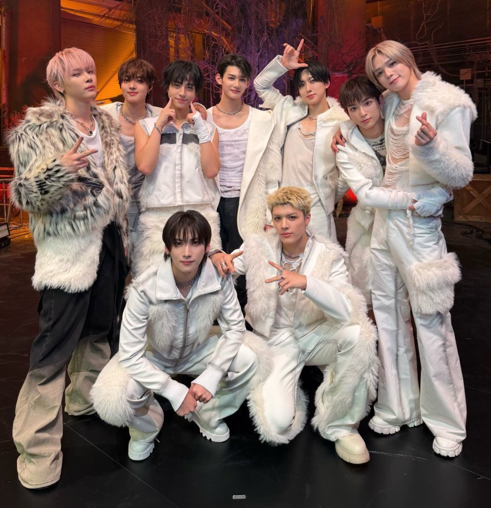 rin11wowdst's tweet photo. I vote for #andTEAM  on #2026MAMAVOTE

いつも限界まで頑張ってくれてる&amp;TEAMのみんなのため LUNÉも頑張りたい🥺 https://t.co/RsXA7NmpOj