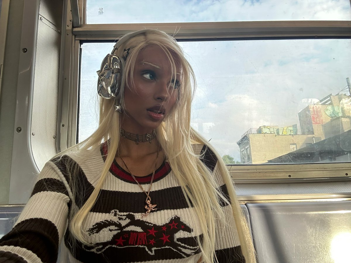 skyicidal's tweet photo. https://t.co/mbPQzhSIZZ