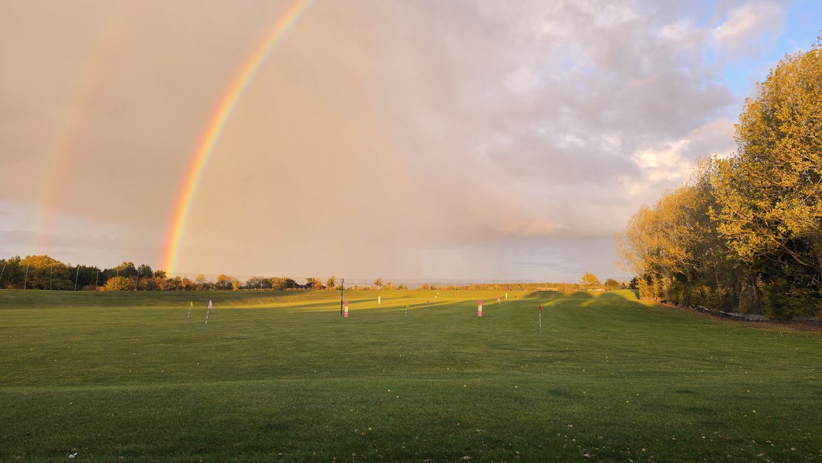 AlecBurnsGolf's tweet photo. Wonderful views here at the range. 😁 https://t.co/cTfXcBoWIn