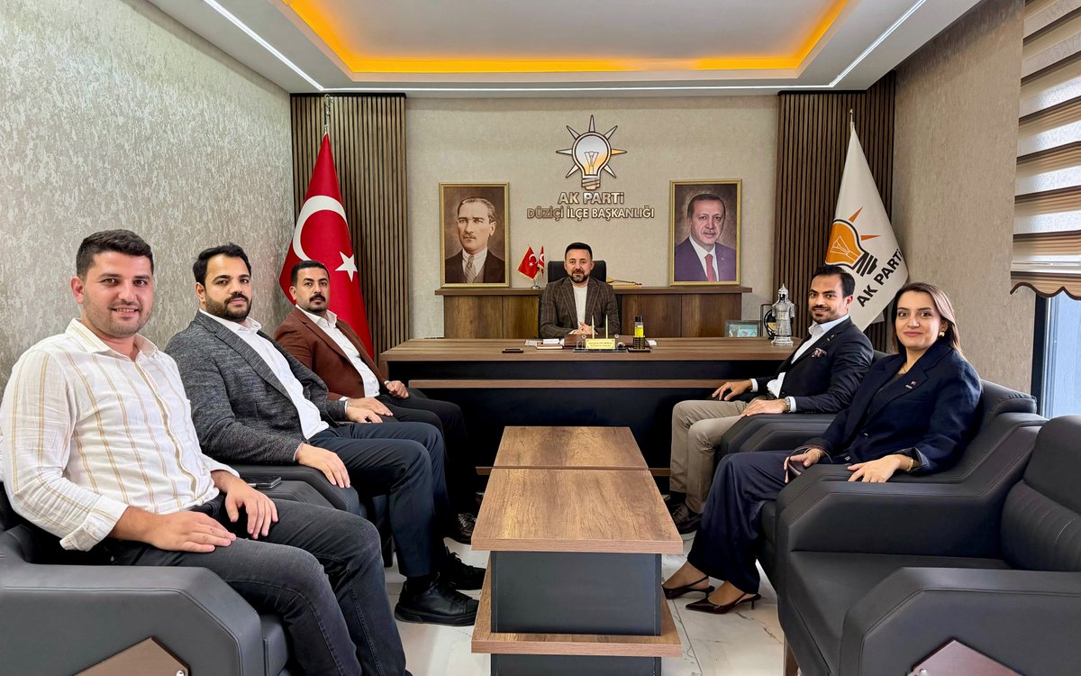 MusiadOsmaniye's tweet photo. MÜSİAD Osmaniye Temsilcimiz Sn. Dr. Oğuzhan VELİPAŞAOĞLU ve yönetim üyelerimiz ile birlikte, Ak Parti Düziçi İlçe Başkanı Sn. Turgut KARARMAZ'ı makamında ziyaret ettik. Misafirperverlikleri ve samimi sohbeti için teşekkür ediyor, çalışmalarında başarılar diliyoruz. https://t.co/D3iRgIPq2T
