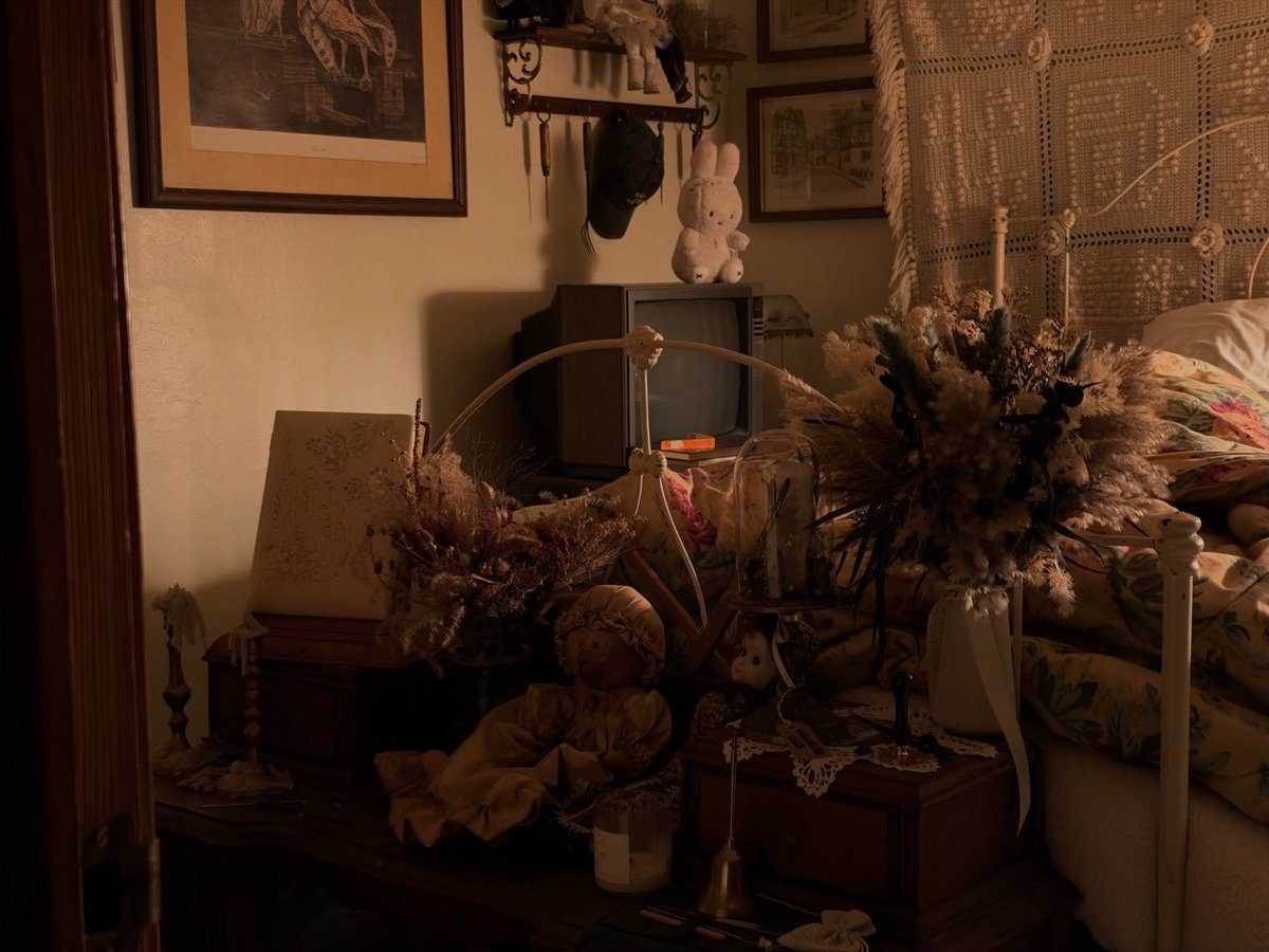 ethelcaindata's tweet photo. hayden via tumblr:

“mid-october” https://t.co/TZ5QvNavxi