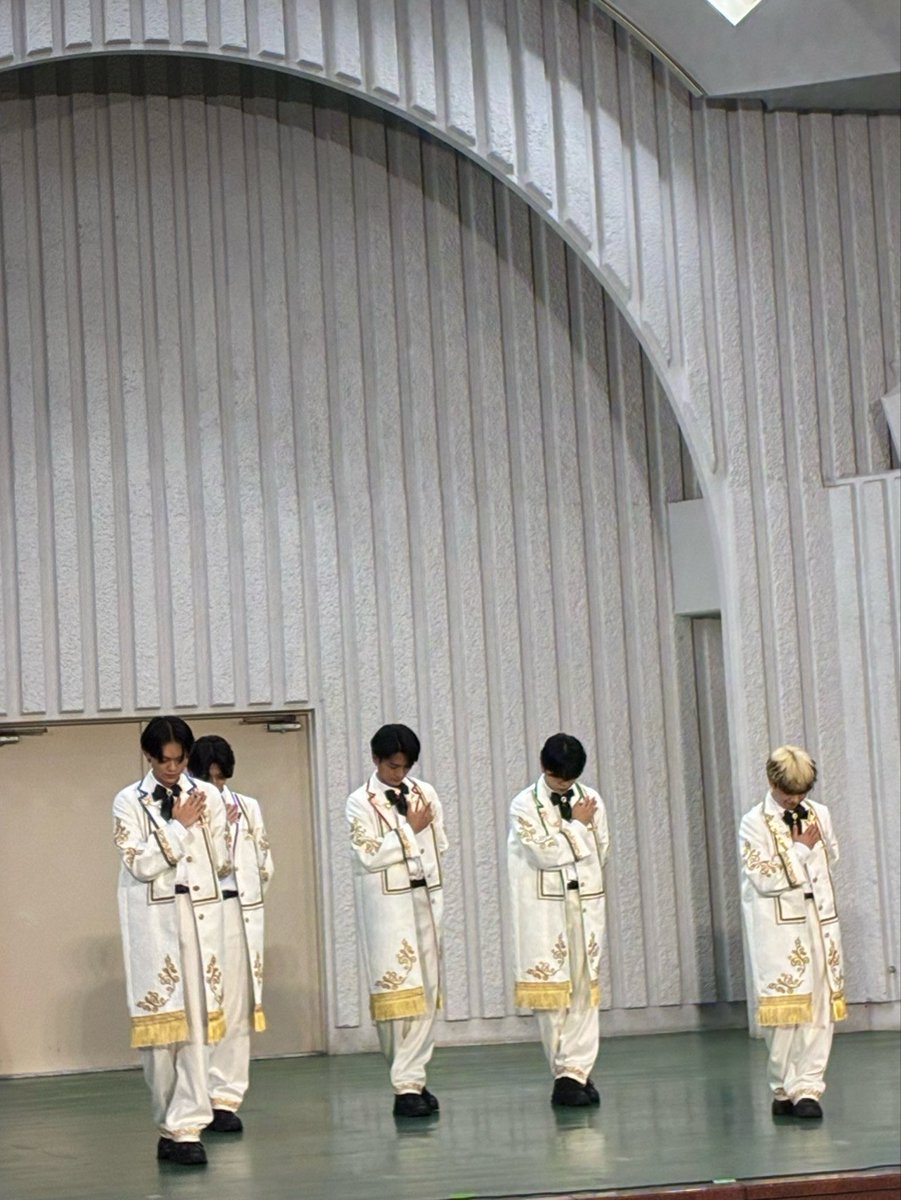 BodySoapROBO's tweet photo. 昨日は #占い男子 のライブを観てきました！楽し過ぎ！ありがとうございました！

 #イッサ さんには #NEWSTA のMCもやってもらってます♪

その後 #フェアリーシモ  主催ライブに出演！

ありがとうございました！差し入れも感謝感激美味！リアルフェイス！

※フェバブ（ケバブ）の写真は数ヶ月前 https://t.co/ZC47cgwfwe