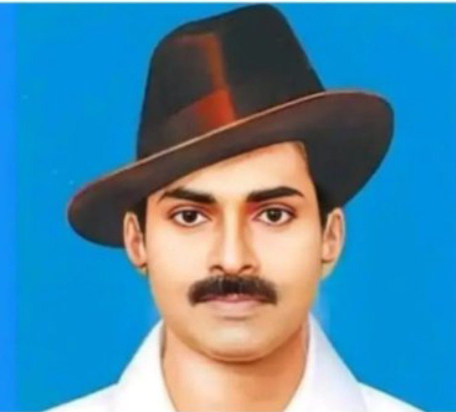 theDevadasu's tweet photo. @Unpairedelye3 @KChiruTweets @PawanKalyan I mean https://t.co/uSn9PWVvqN
