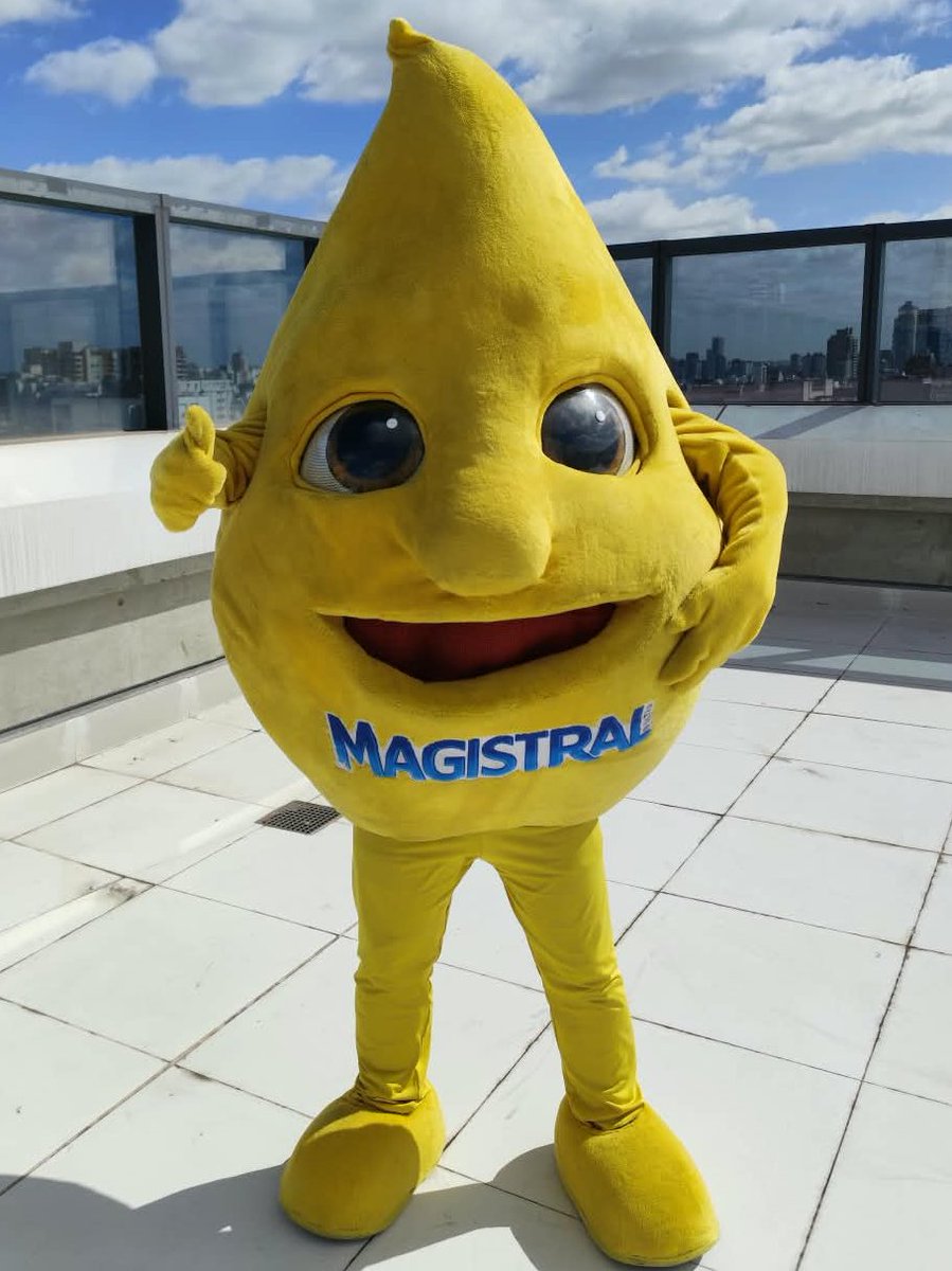 magistralarg's tweet photo. Sé que puedo contar con ustedes, gotiteros. 
Háganme el aguante hasta la última gota💧💛 https://t.co/0v9nA24zh1