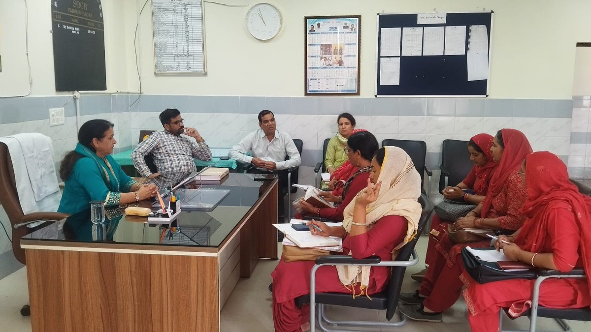 NHMGurugram's tweet photo. Monthly review Meeting of all ASHA Facilitators:CHC Farukhnagar on 16.10.2026 chaired by Dr Krishna Malik SMO CHC Farukhnagar. Knowledge, skill ,Working of ASHA Facilitators and all Health Programs were  reviewed 
#AnemiaMuktHaryana #SolidBodySmartMind #PointOfCare #HealthforAll https://t.co/vSVuwzZZ5e