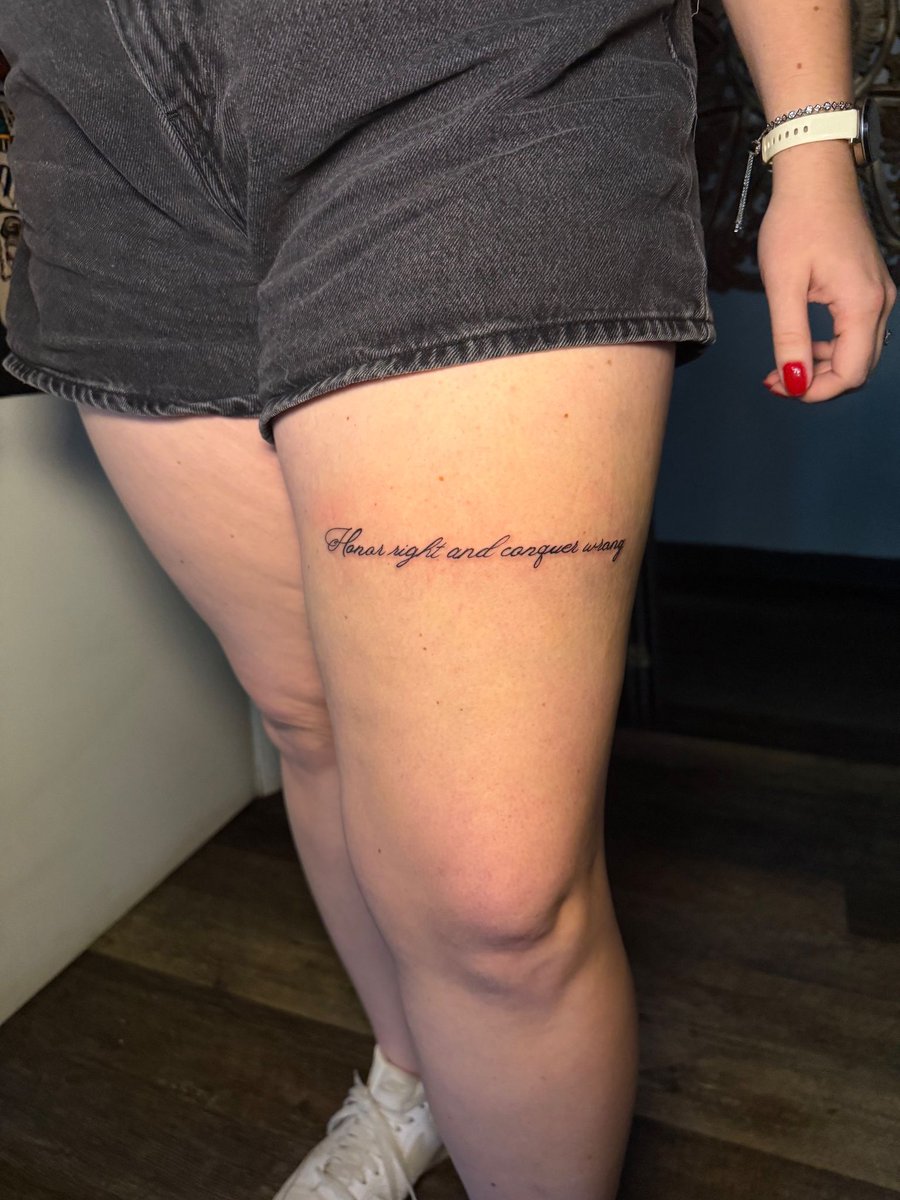 BurnedHeartsTat's tweet photo. Leg day just got a whole lot more meaningful 💔🖋️
This tattoo was done by tattoo artist Abraham (@abraham_arttoo) at Burned Hearts Tattoo in Columbus, Ohio.
#abrahamtattoo #legtattoo #letteringtattoo #tattoo #tattooartist #tattoooftheday #columbustattoo #ohiotattoo #columbusohio https://t.co/jkKLawgpH1