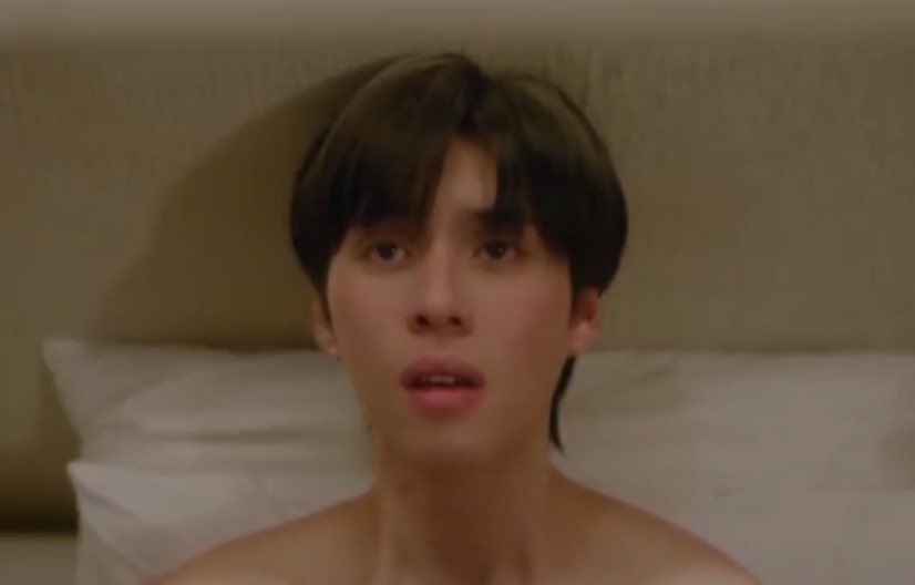 55Oceano's tweet photo. Quanto mais o Ing pressiona o Yok mais ele ativa o modo psicopata dele, dá pra notar no olhar ele enlouquecendo, o Copter tá fazendo um ótimo trabalho 

TOO HOT TO HANDLE
#FoolInLoveEP4 https://t.co/NxWD0NKru1